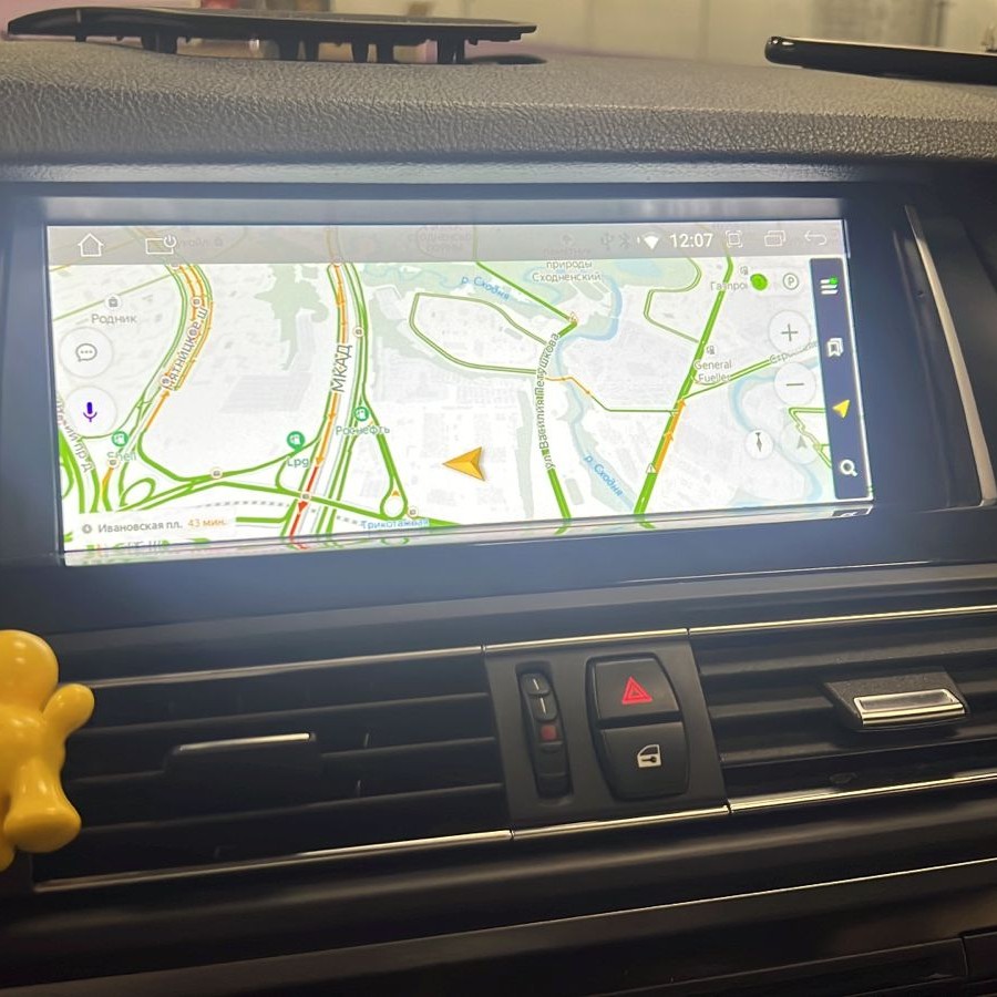 Новый экран мультимедиа, шумоизоляция и замена акустики на BMW 5 (F10)