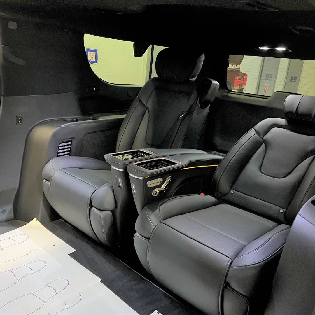 Перегородка салона, комфортные кресла, шумоизоляция, защита полиуретановой пленкой в Cadillac Escalade ESV 600